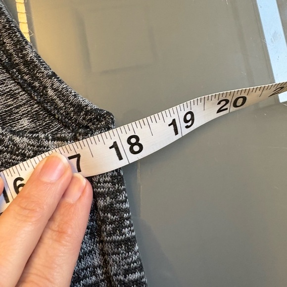 Joe Fresh Gray grey Sleeveless stretchy minimalist Sheath Midi Dress size Medium - Picture 8 of 9